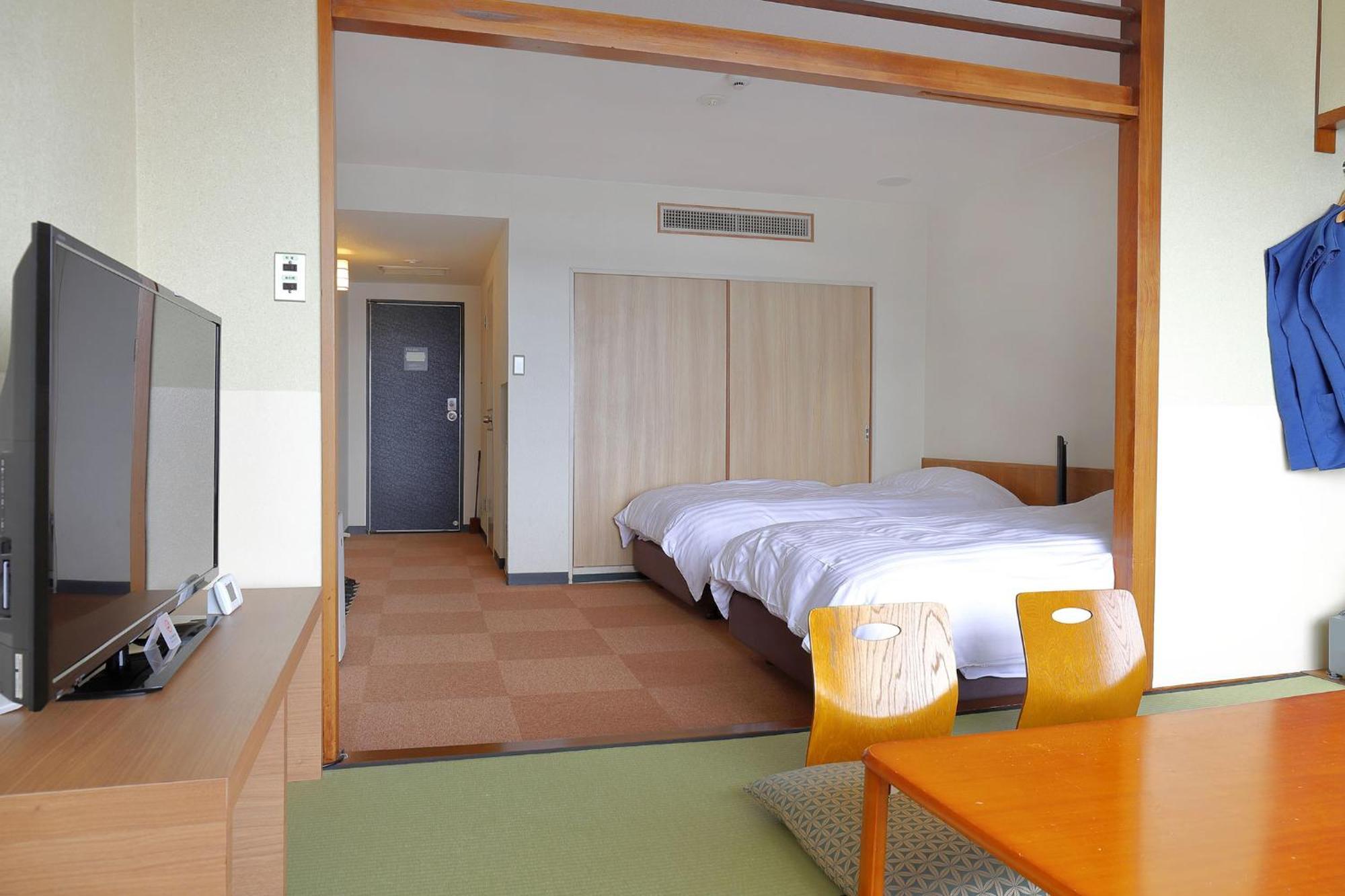 Ooedo-Onsen Monogatari Beppu Seifu Hotel Esterno foto